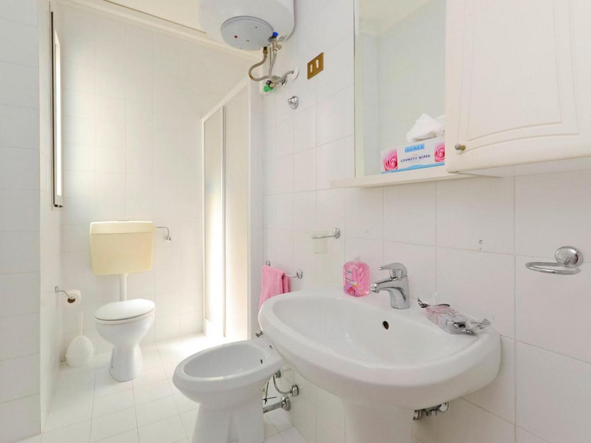 Apartment Parco Hemingway-4 By Interhome Линяно Сабиадоро Екстериор снимка